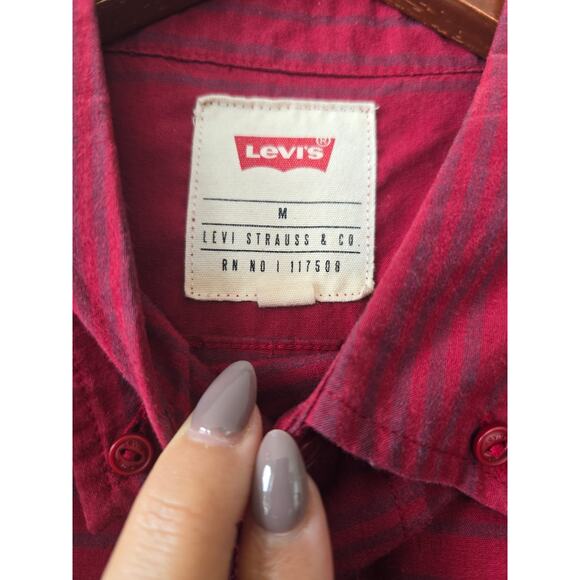 Levi’s Red Striped Shirt Men's M Button Up Short Sleeve Casual Streetwear Cotton - Picture 3 of 7